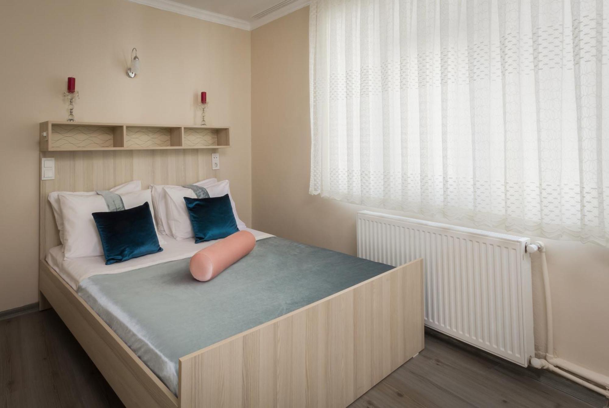 Carvan Hotel Istanboel Buitenkant foto